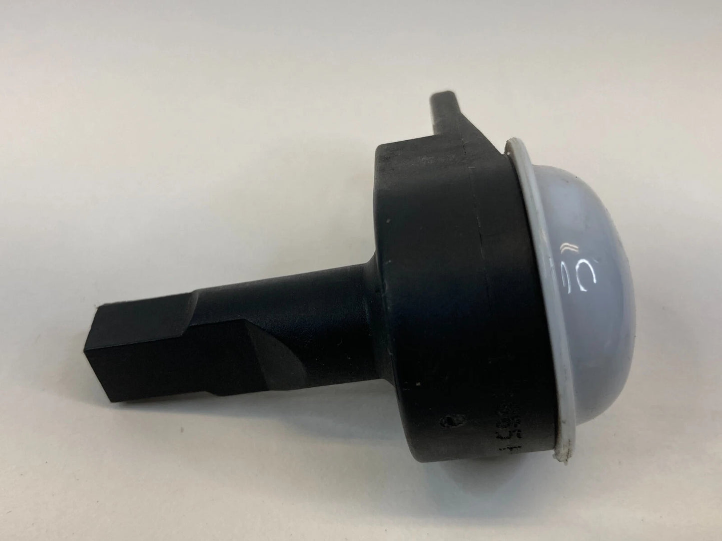 99-07 JEEP GRAND CHEROKEE UNDER DASH DASHBOARD COURTESY LIGHT LAMP 56042559AA