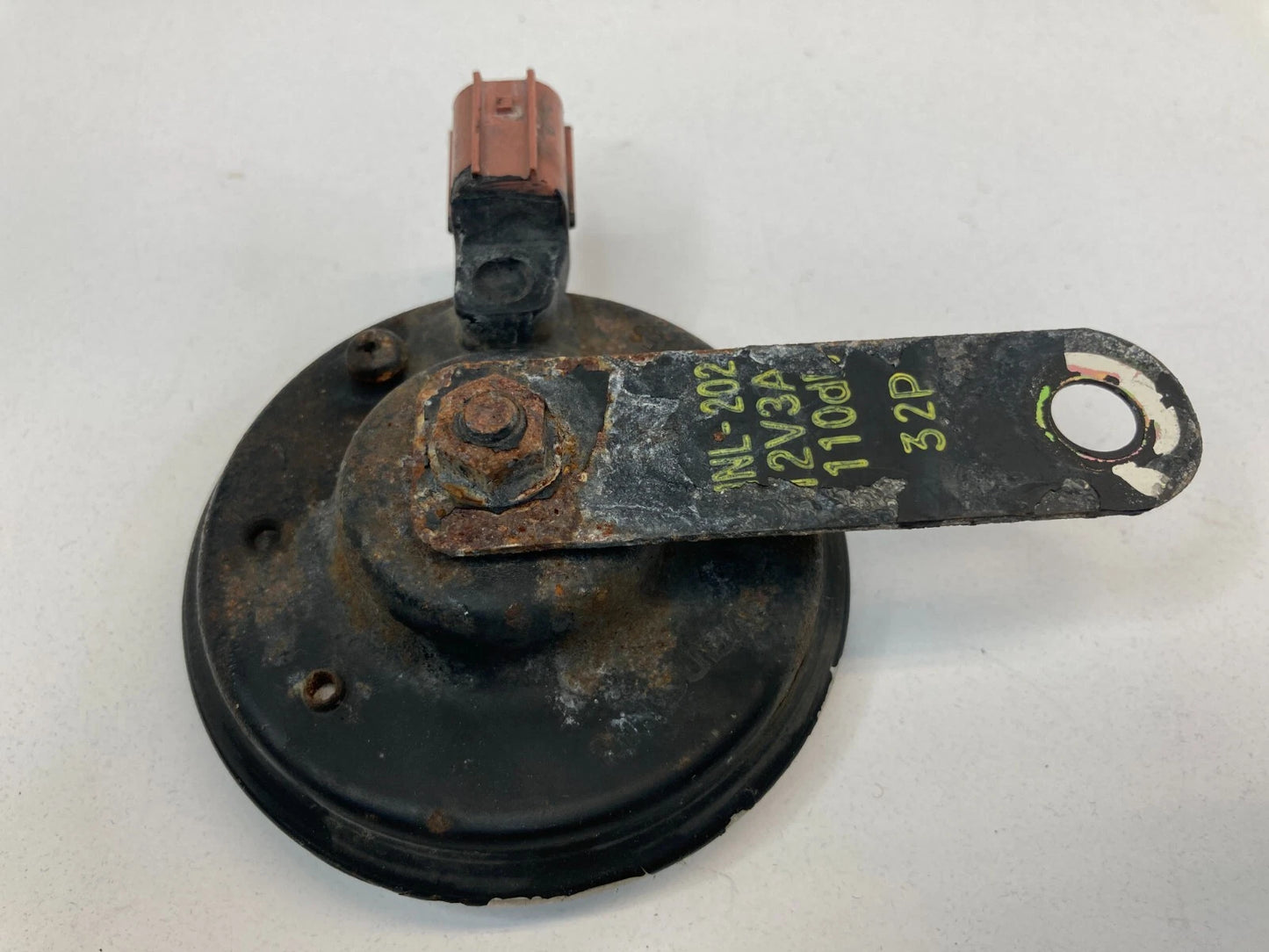 2003 2004 03 04 HONDA PILOT ALARM LOW NOTE HORN ASSEMBLY E13000061 OEM
