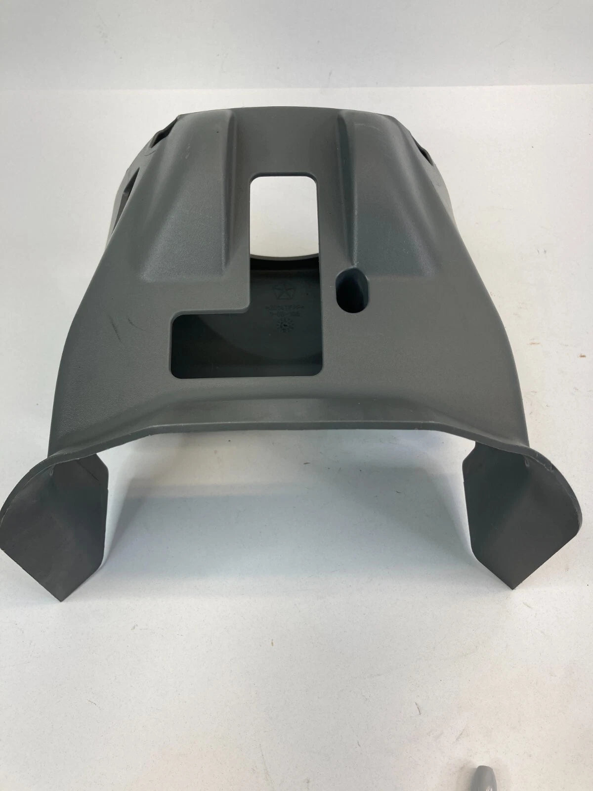 08-10 CHRYSLER TOWN & COUNTRY STEERING COLUMN COVER BEZEL TRIM SHROUD 1GZ32BD5AA