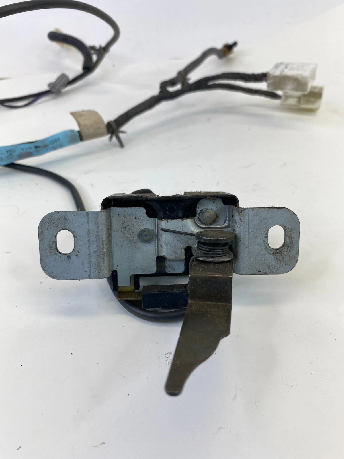 2005-2015 Nissan Armada Rear Liftgate Window Glass Hatch Latch Lock 24051-7S001