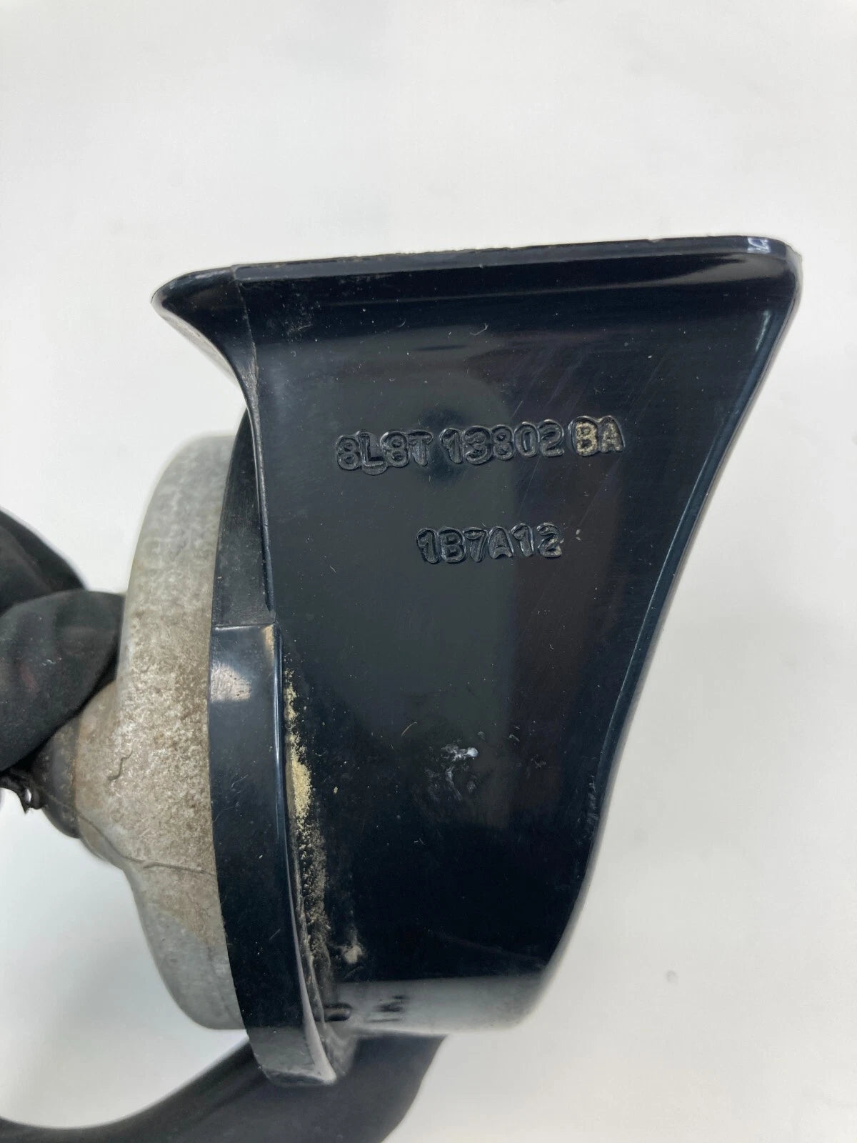 2008-2012 FORD ESCAPE LOW NOTE HORN ALARM SIGNAL TONE OEM 8L8T-13802-BA