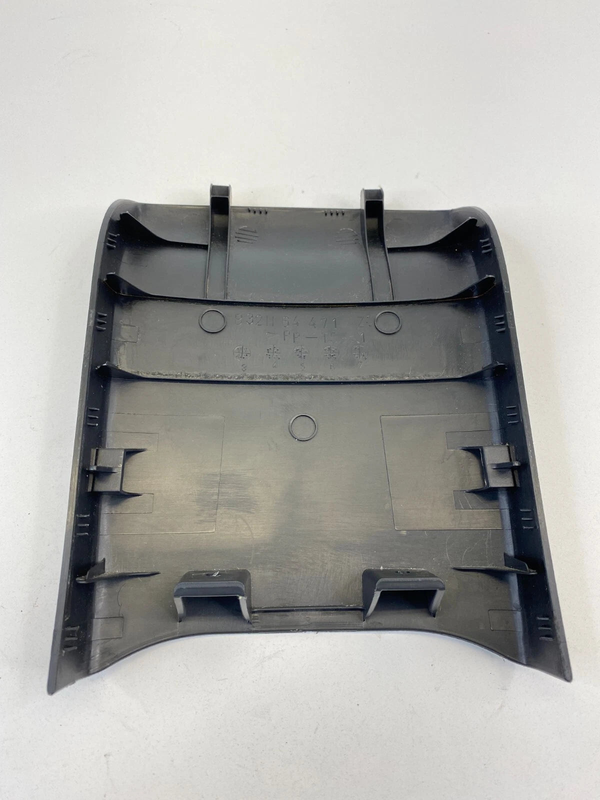 2004-2009 MAZDA 3 MAZDA3 I REAR CENTER CONSOLE LID CAP TRIM COVER B32H64471 OEM