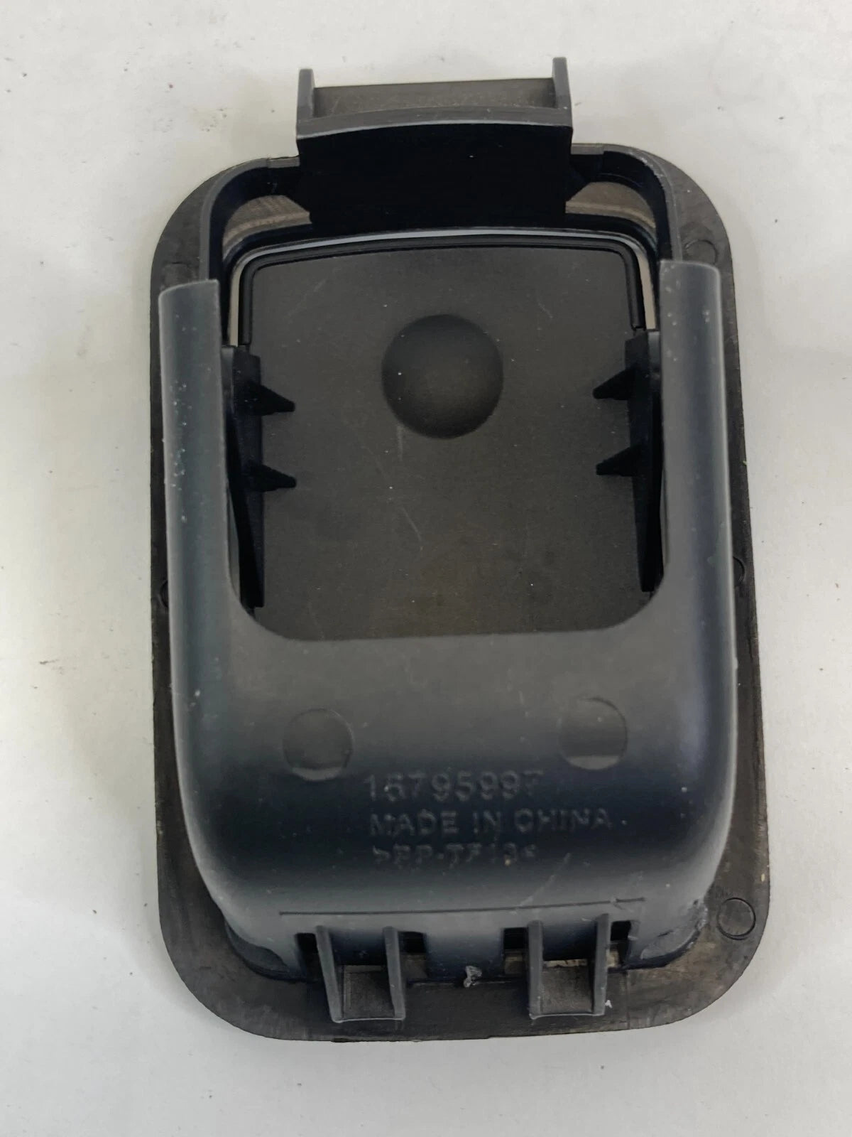 2011-2017 BUICK REGAL REAR SEAT CHILD ANCHOR HOLE TRIM COVER TRIM 15795997 OEM