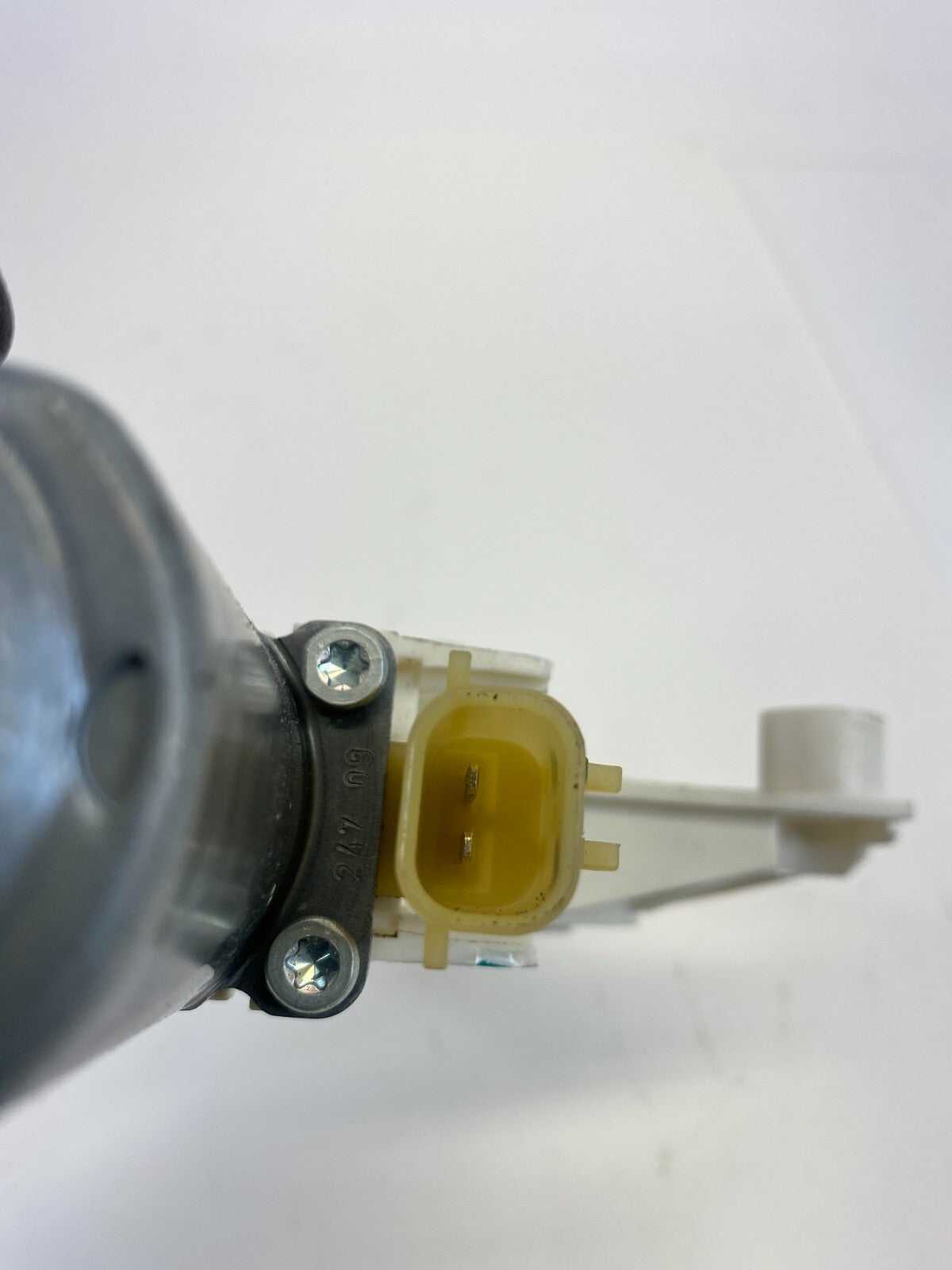 2009-2020 Dodge Journey Front Right Passenger Door Window Motor 0130822474