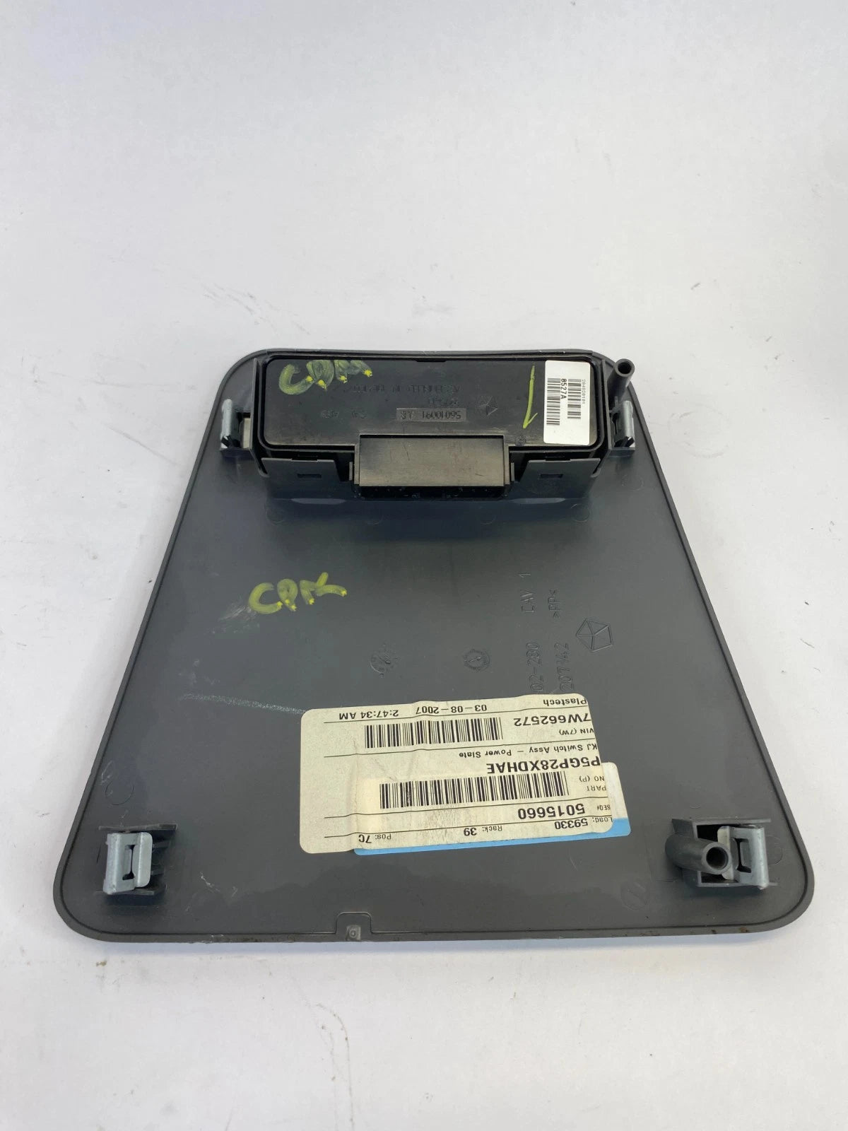2002-2007 JEEP LIBERTY REAR CONSOLE POWER WINDOW SWITCH BEZEL W/ SWITCH 5GP28XDH