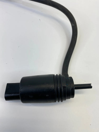 2003-2005 LAND RANGE ROVER FRONT WINDSHIELD WASHER WIPER FLUID PUMP 67.12-8 377