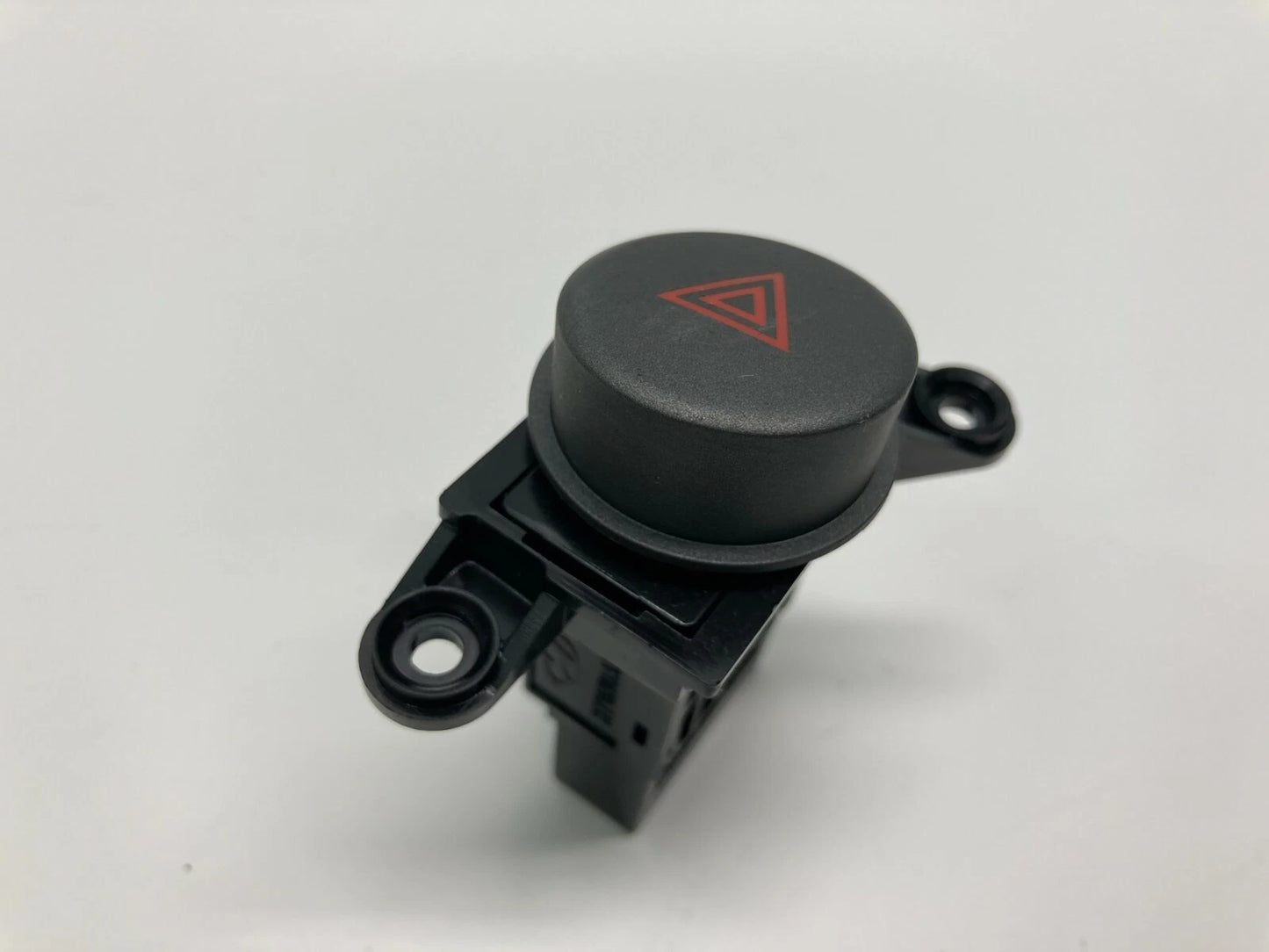 2006 2007 2008 2009 2010 2011 HYUNDAI AZERA HAZARD WARNING LIGHT SWITCH OEM