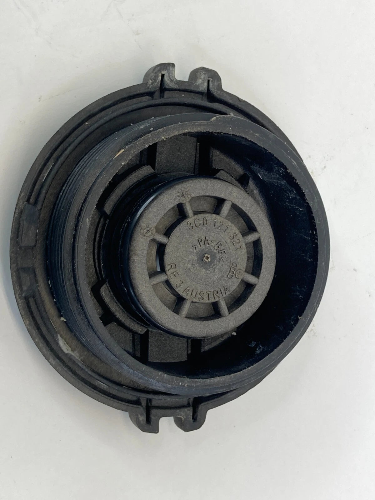 09-17 VW VOLKSWAGEN TIGUAN 2.0L ENGINE RADIATOR COOLANT RESERVOIR CAP 3C0121321
