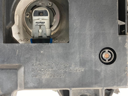 1999 2000 CADILLAC ESCALADE FRONT LEFT SIDE HEADLIGHT HEADLAMP 15738657 OEM