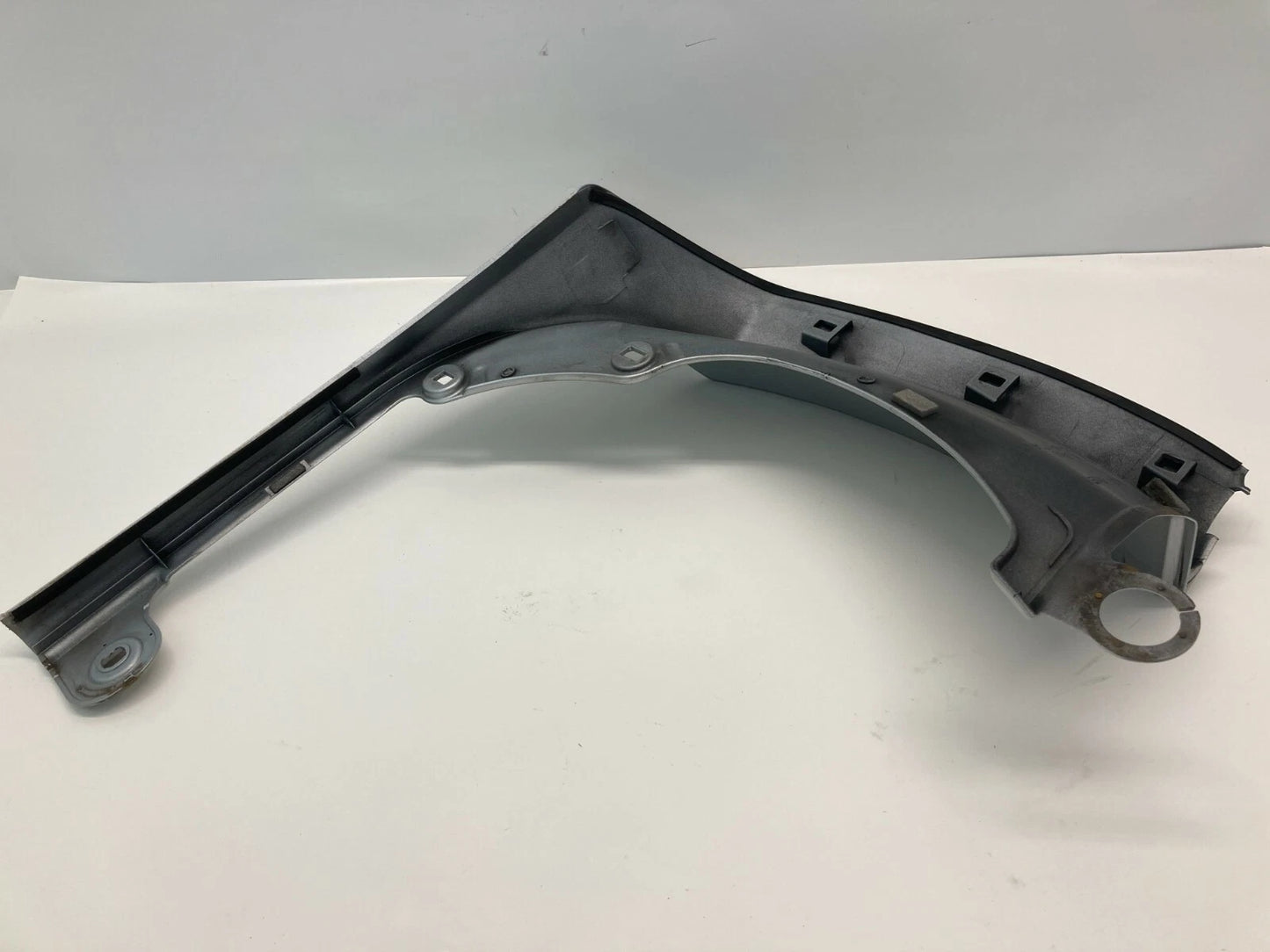 06-08 TOYOTA RAV4 REAR LEFT LIFTGATE MOLDING TRIM GARNISH PANEL 76804-42010 OEM