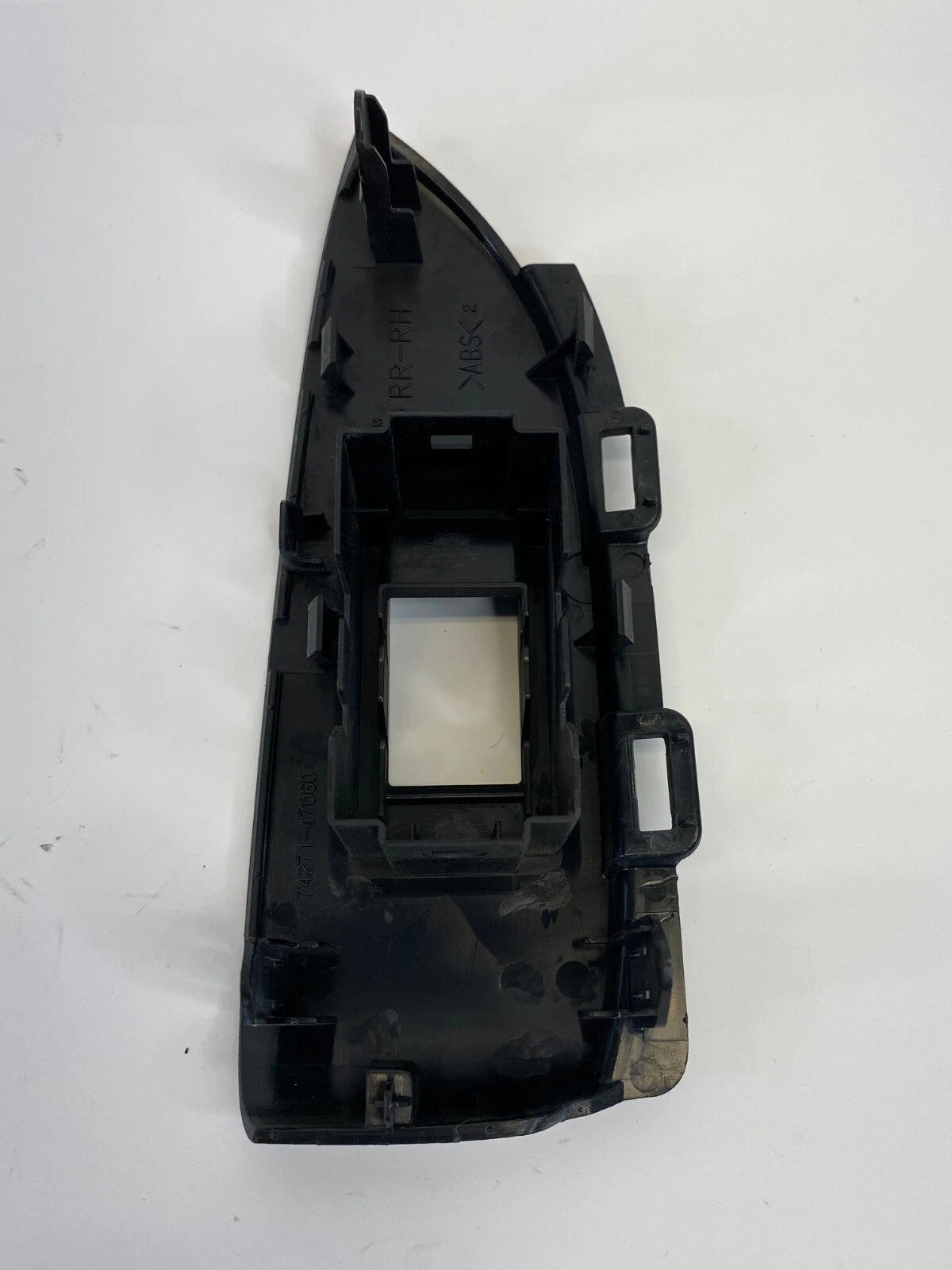 2010-2015 TOYOTA PRIUS REAR RIGHT SIDE DOOR POWER WINDOW SWITCH BEZEL 7427147060