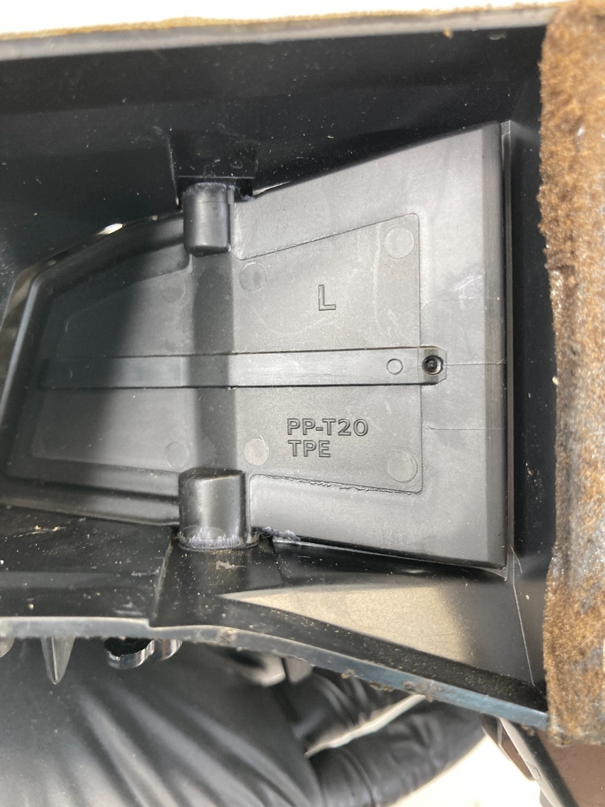 2013-2018 Ford C-Max Dash Left A/C Air Vent Outlet Grille Duct CJ54-S018B09 OEM