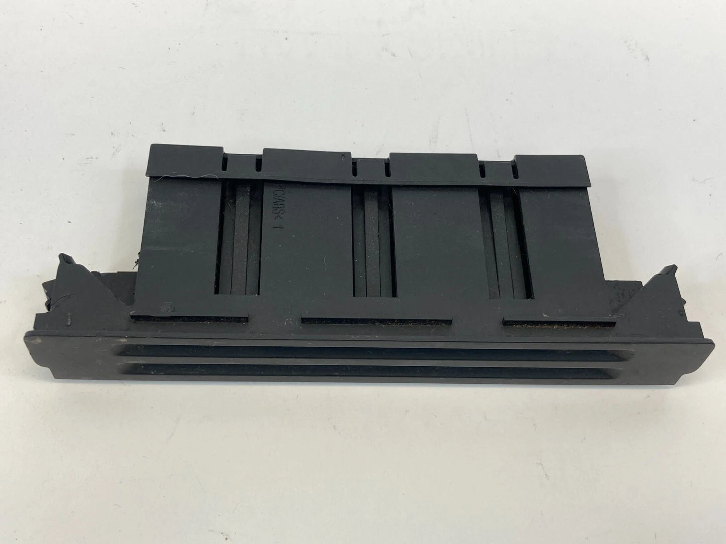 09-11 VOLKSWAGEN TIGUAN FRONT CENTER CONSOLE SWITCHES UPPER PART CENTER CONSOLE