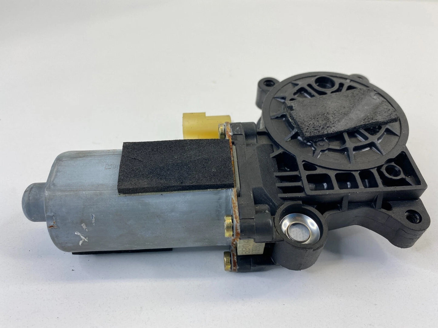 1999-2006 VOLVO S80 REAR RIGHT SIDE DOOR POWER WINDOW MOTOR 0130821776 OEM