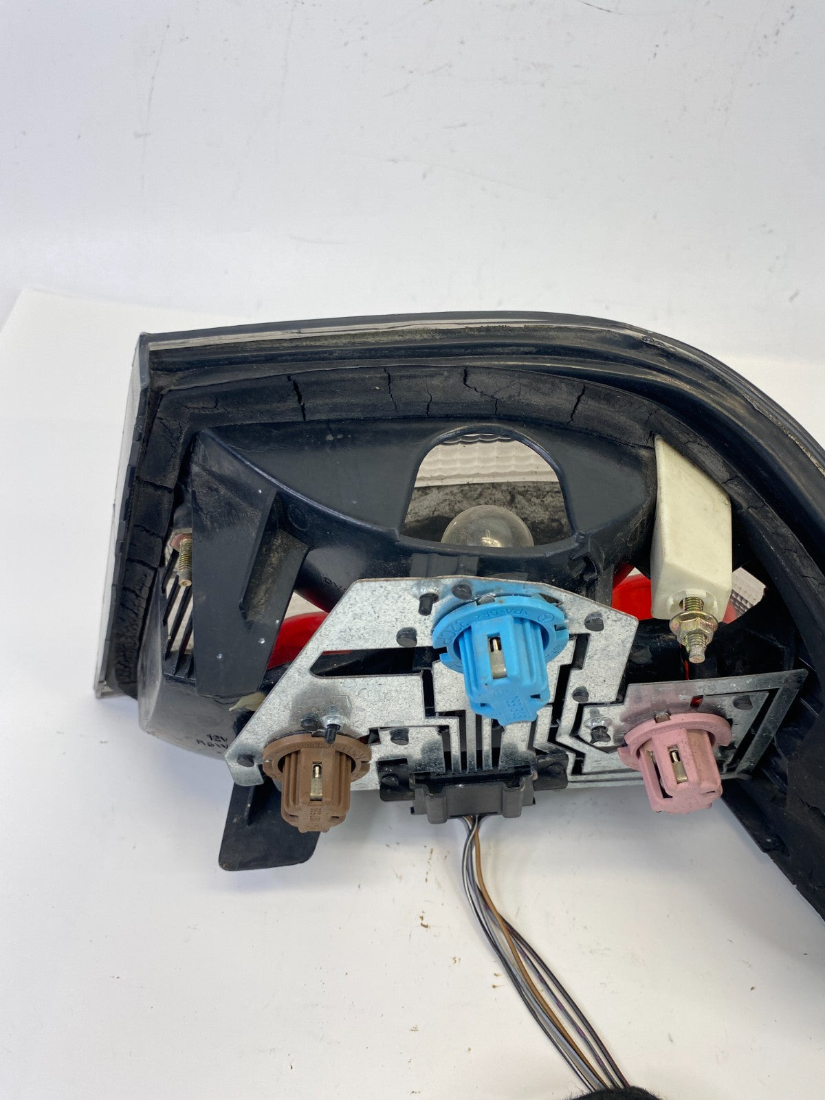 1998-2002 Mercedes-Benz E430 Rear Left Outer Tail Light Taillight Aftermarket