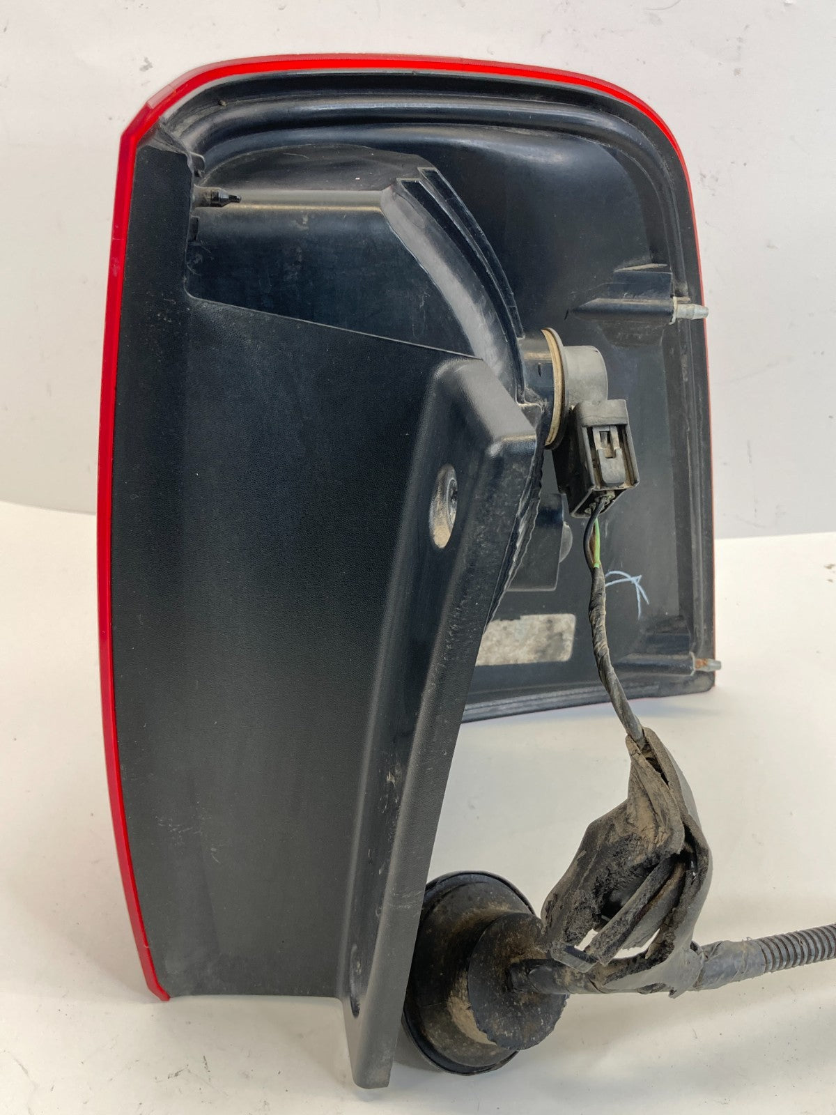 2002-2006 Lincoln Navigator Left Side Taillight Tail Lamp Assy 2L7X-13B505-A OEM