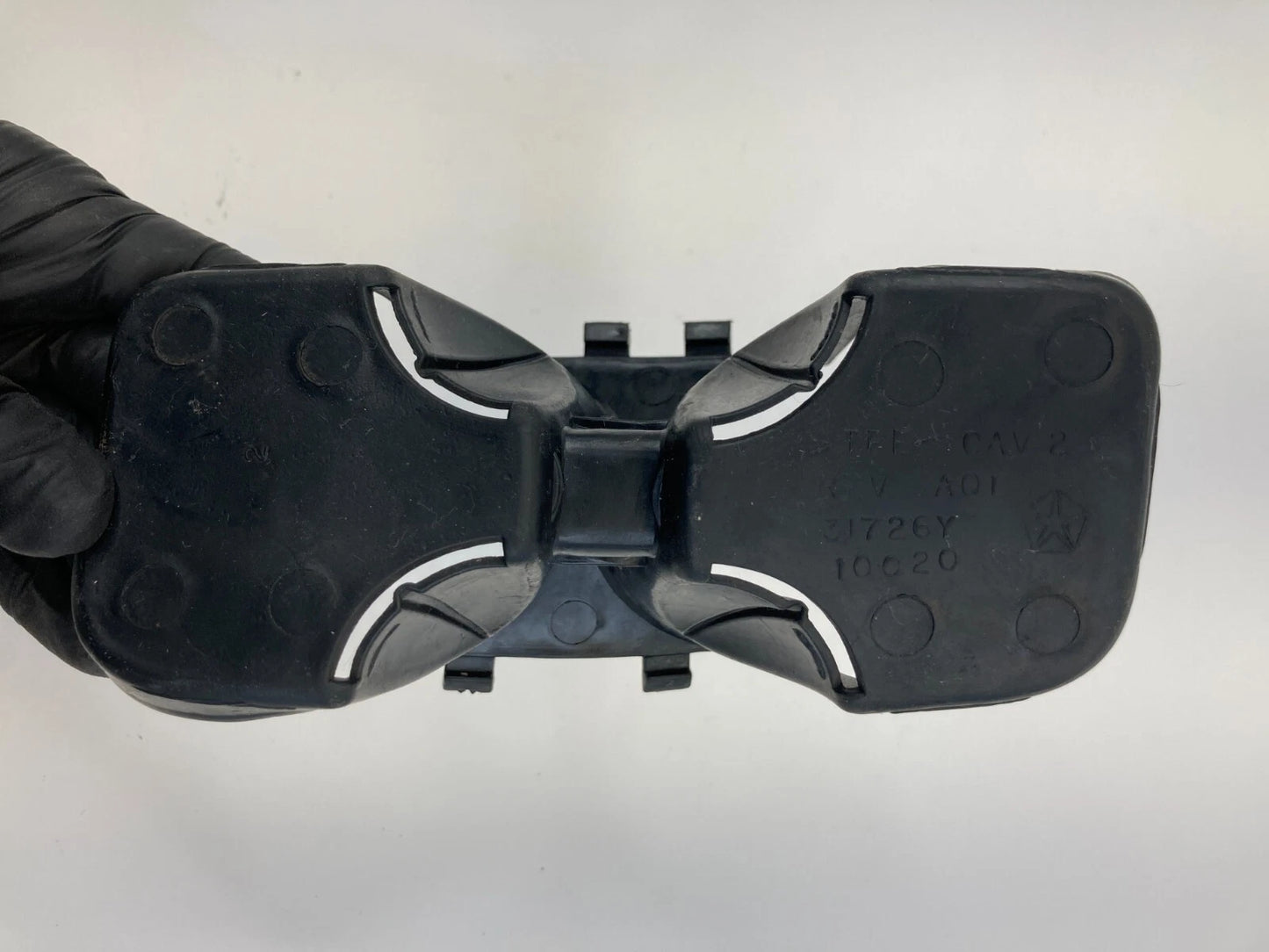 2009-2014 VOLKSWAGEN ROUTAN FRONT CENTER CONSOLE CUP HOLDER RUBBER MAT OEM