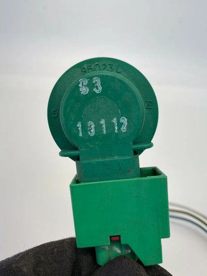 2010 CHRSYLER TOWN & COUNTRY REAR WIRING HARNESS TAIL LIGHT TAILLIGHT ASSY OEM