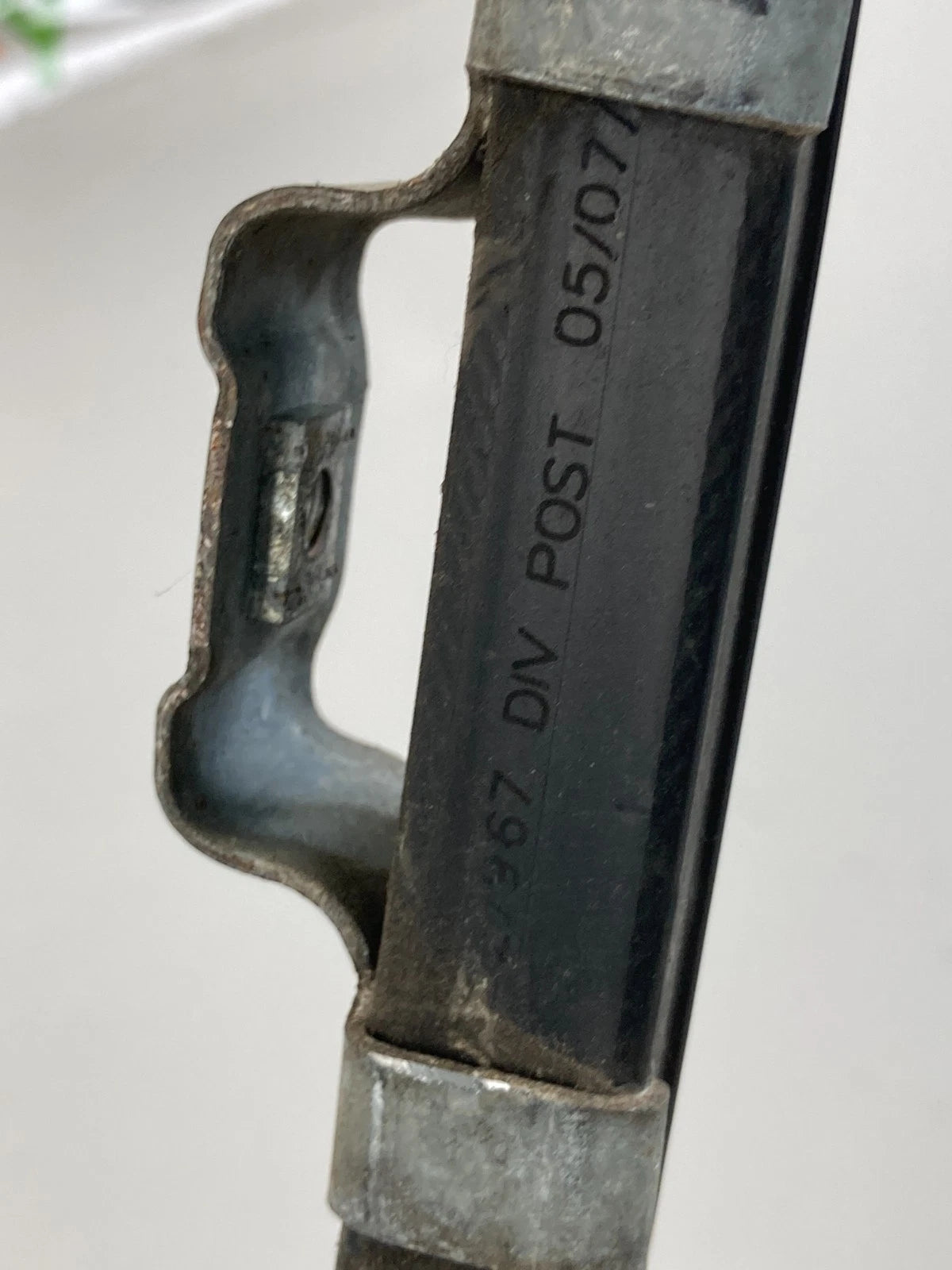 2010-2017 GMC Terrain Rear Left Side Door Vent Window Glass E1143R-000265