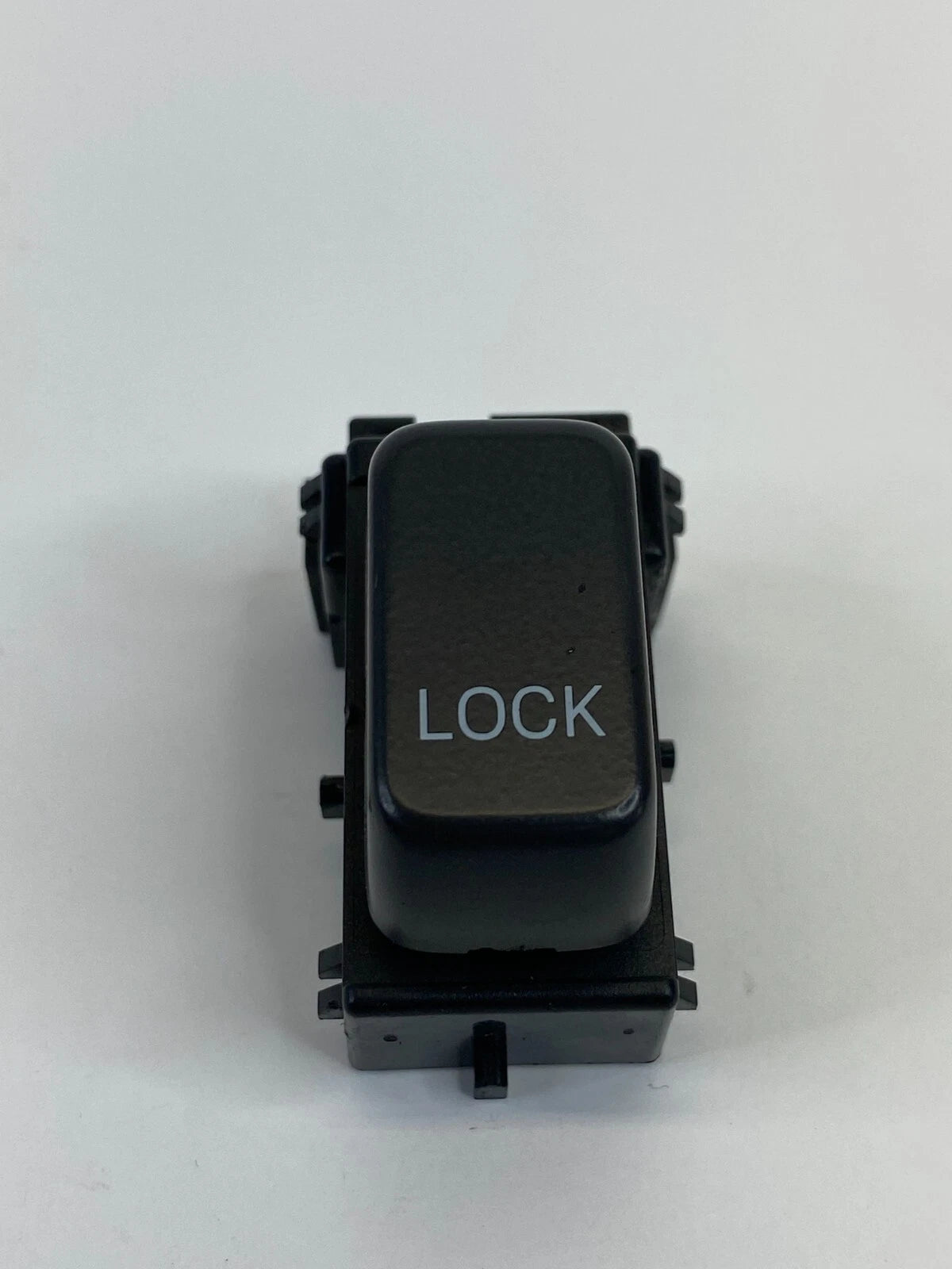 2000-2005 CADILLAC DEVILLE REAR RIGHT SIDE DOOR LOCK SWITCH ASSY 25664000 OEM