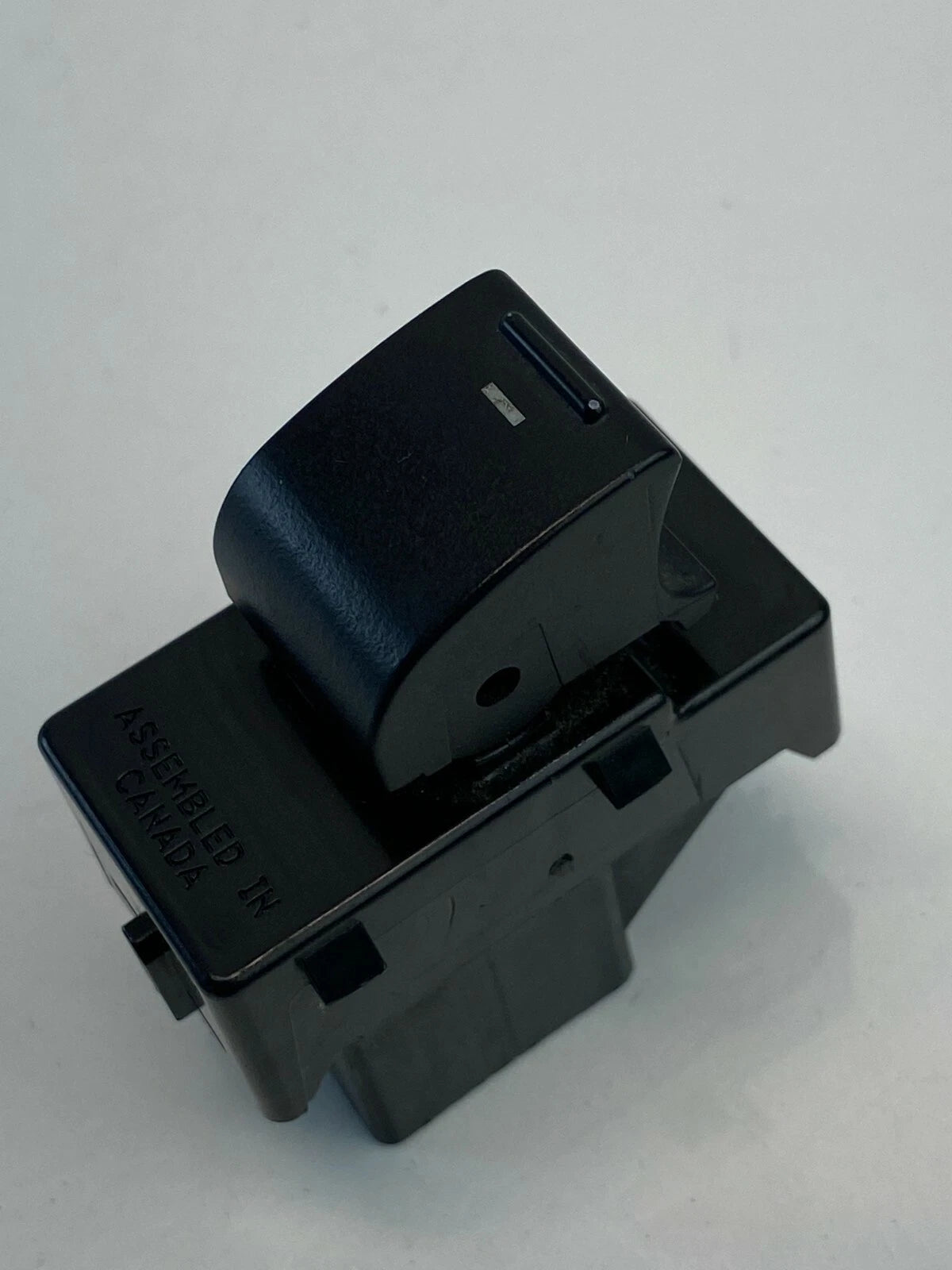 05-07 FORD FIVE HUNDRED FRONT RIGHT SIDE WINDOW CONTROL SWITCH 6F9T-14529-BA3