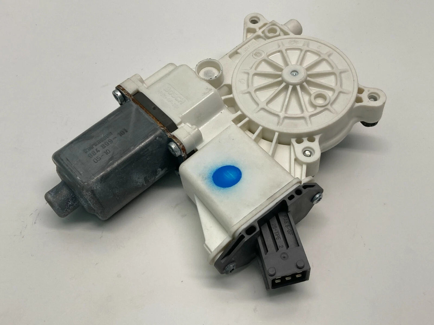 2005-2011 CADILLAC STS FRONT RIGHT PASSENGER SIDE WINDOW MOTOR 0130822271 OEM