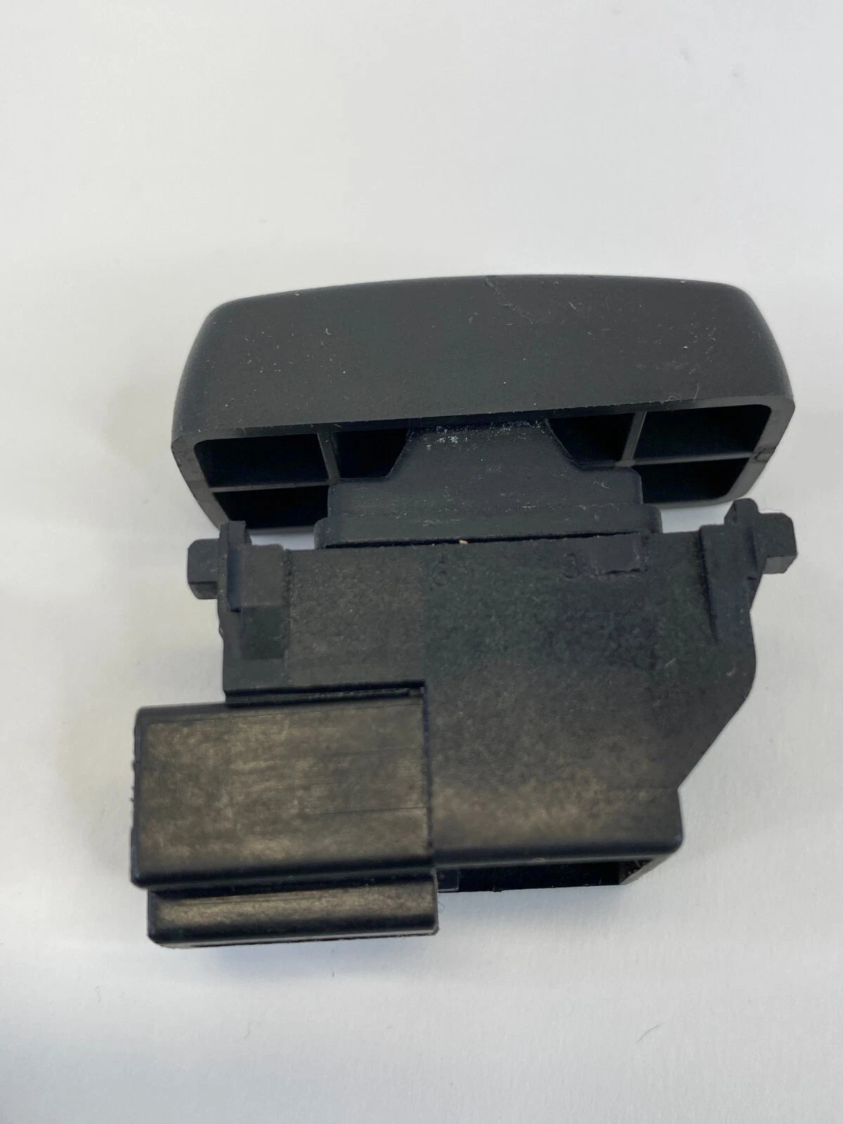 2007-2009 SUZUKI XL-7 FRONT LEFT DRIVER SIDE DOOR LOCK CONTROL SWITCH BUTTON OEM