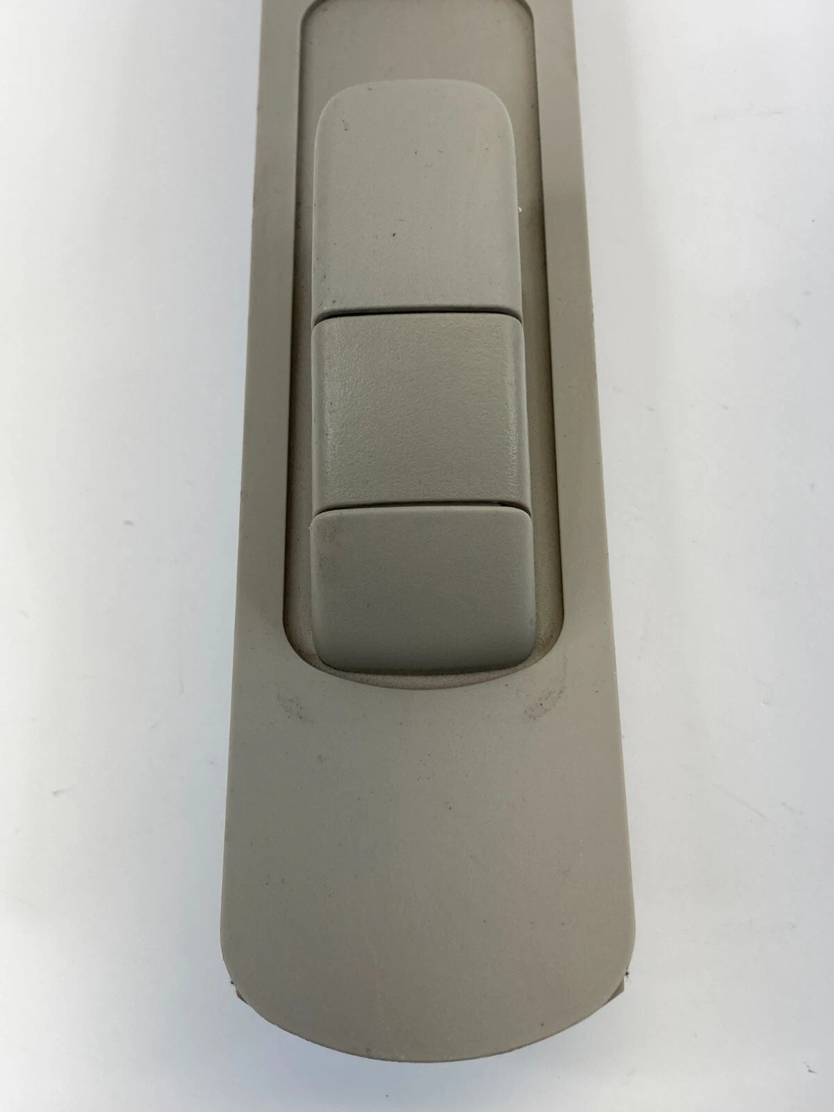 2014-2019 FORD FIESTA FRONT LEFT SEAT BELT HEIGHT ADJUSTER ASSEMBLY 34062335B