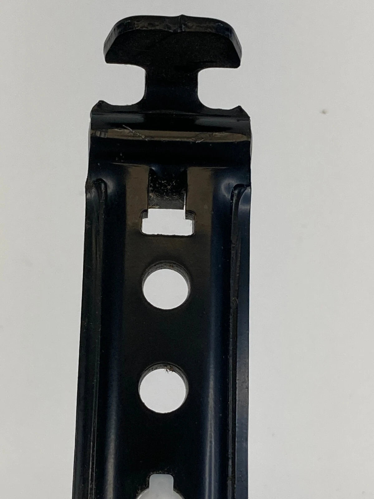 2006-2008 LEXUS RX400H FRONT LEFT SIDE SEAT BELT HEIGHT ADJUSTER D526003 OEM