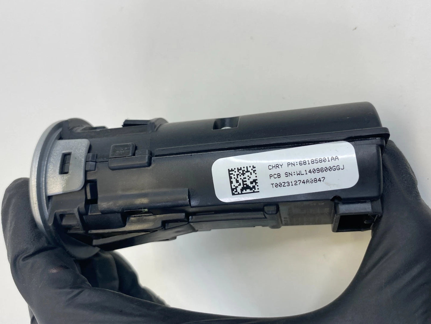 2015-2017 Chrysler 200 Ignition Power Start Control Button Switch 68185801AA OEM