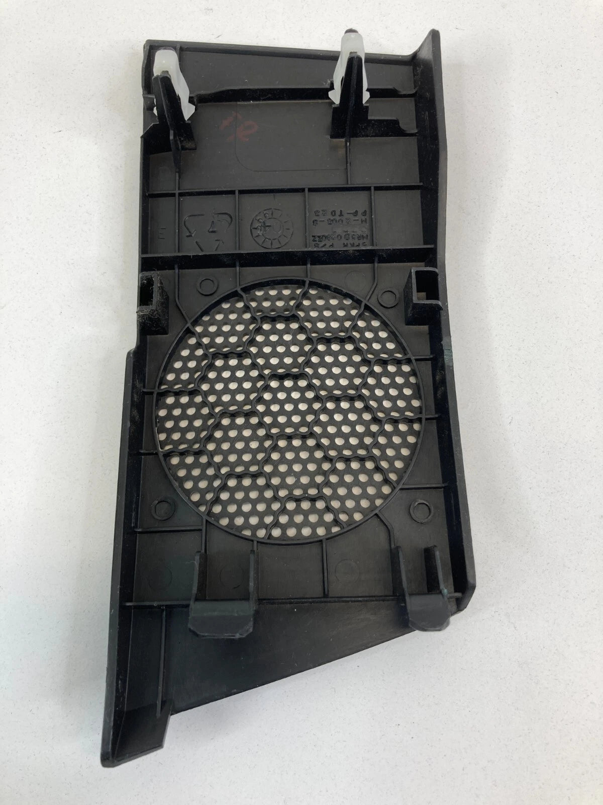 04-12 MITSUBISHI GALANT FRONT RIGHT SIDE DASH SPEAKER GRILLE MR590280ZZ OEM