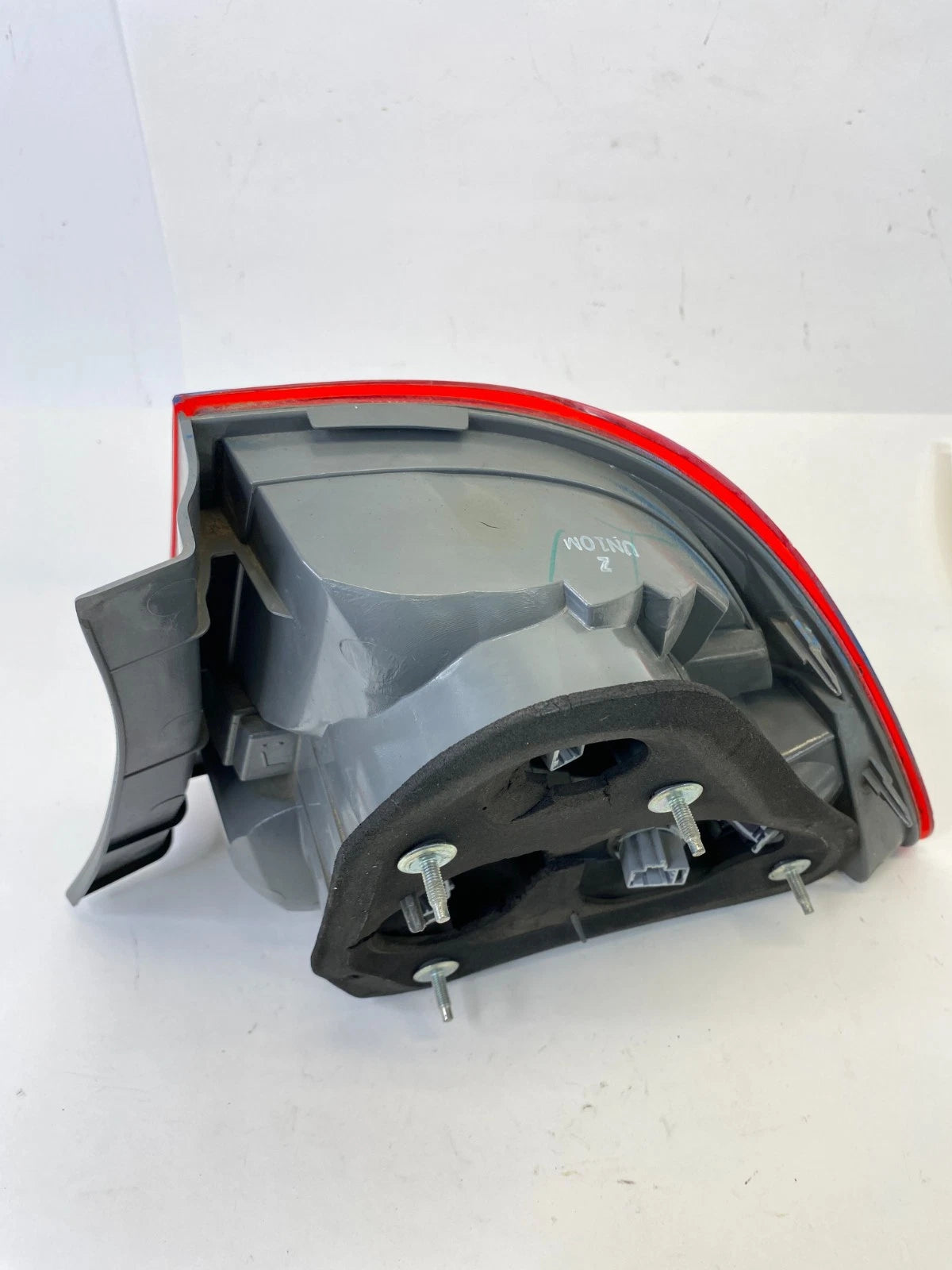 2006 2007 2008 HONDA CIVIC SEDAN LEFT DRIVER TAIL LIGHT OUTER TAILLIGHT ASSEMBLY