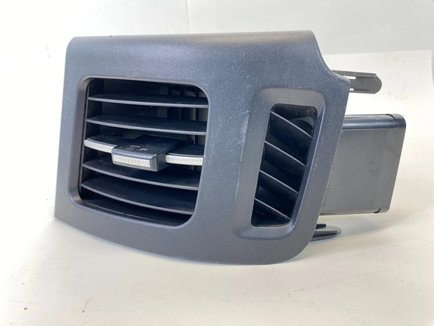 2010-2015 TOYOTA PRIUS FRONT LEFT DASH AIR VENT BEZEL GRILLE OEM 55650-47070
