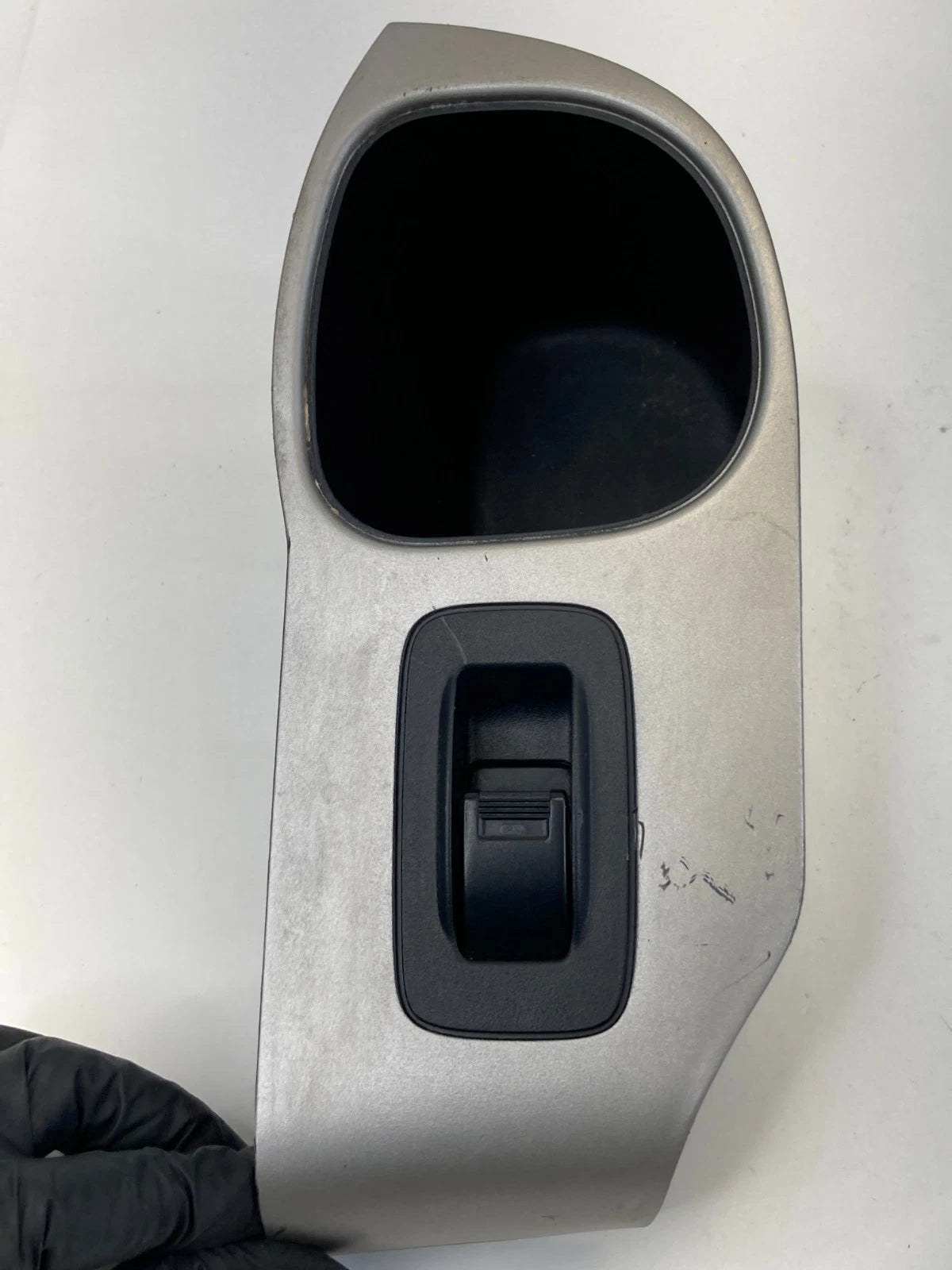 03-05 HONDA PILOT REAR LEFT WINDOW SWITCH BEZEL CUP HOLDER OEM 83760-S9VA-A010