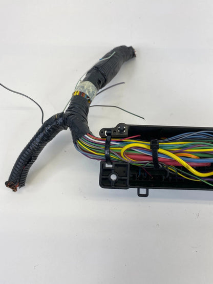 2013-2018 FORD C-MAX 2.0L HYBRID REAR QUARTER FUSE BOX RELAY MODULE OEM