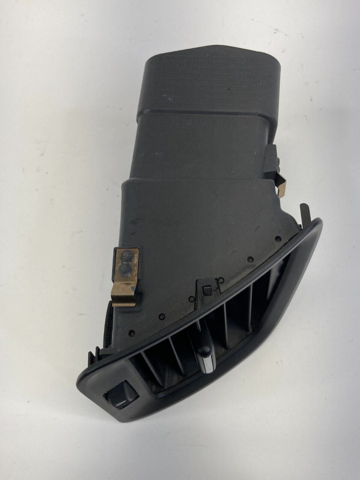 2011-2017 Buick Regal Right Passenger Side Instrument Panel Air Vent 13321921