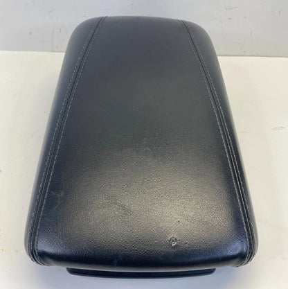 2015-2017 CHRYSLER 200 CENTER CONSOLE ARMREST ARM REST STORAGE LID COVER OEM