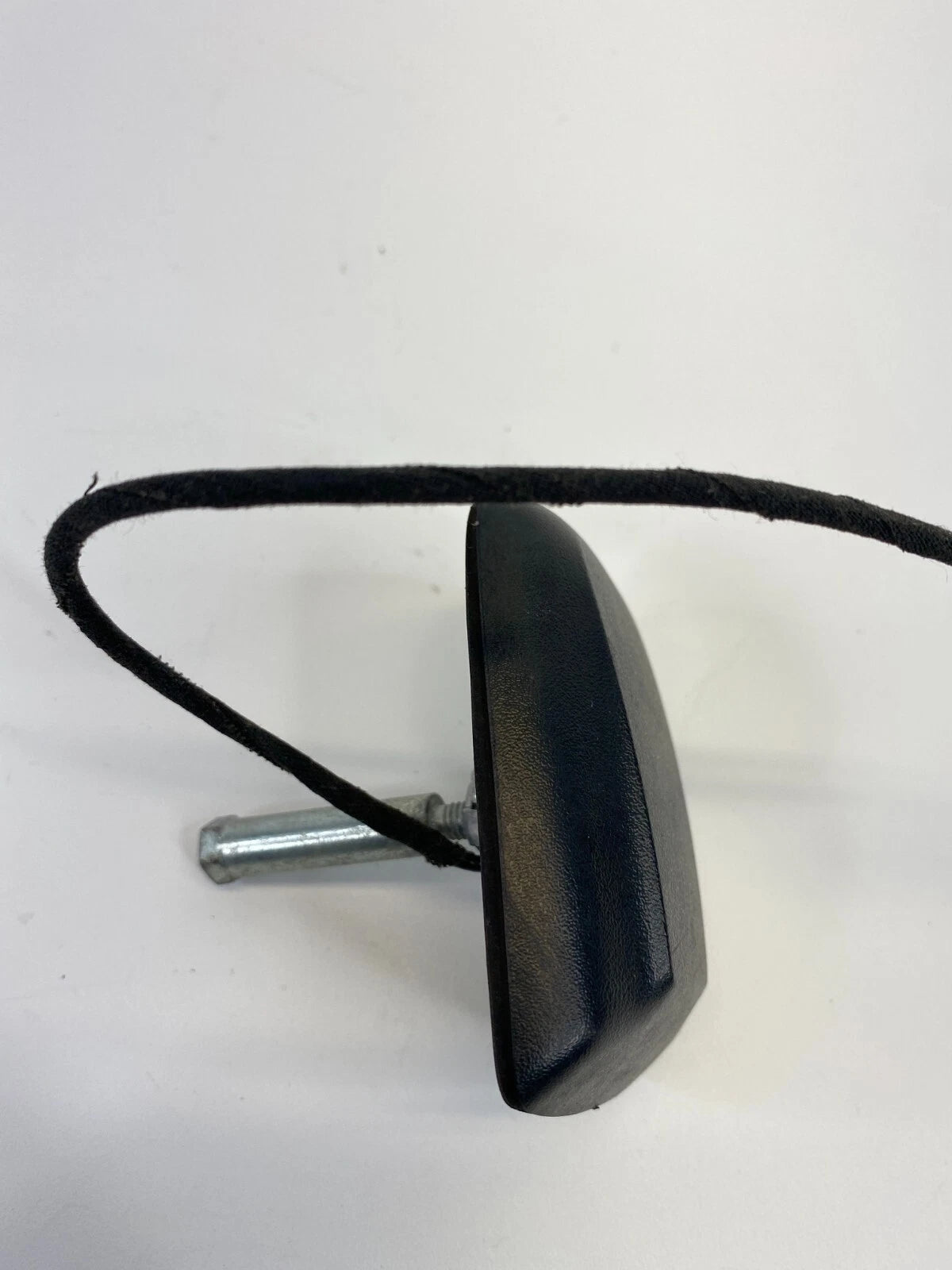 2009 2010 CHRYSLER TOWN & COUNTRY SATELLITE RADIO ANTENNA 05064766AA OEM