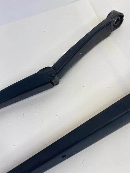 2012-2019 Nissan Versa SEDAN Front Right & Light Windshield Wiper Arm Pair OEM