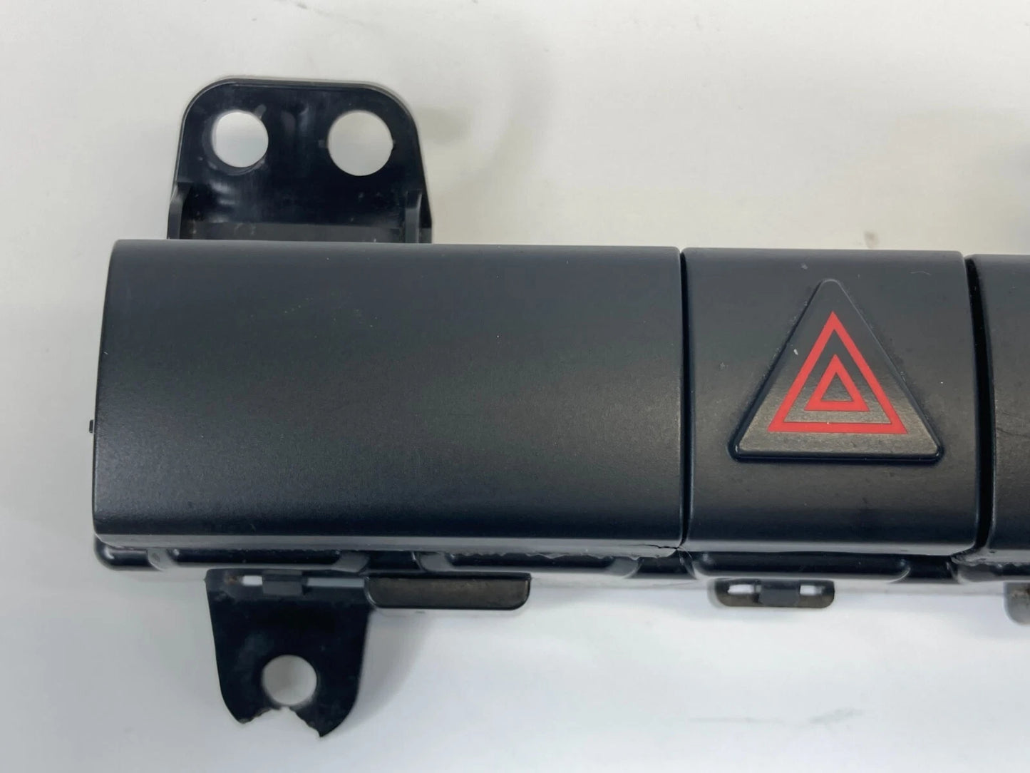 2007-2009 DODGE CALIBER EMERGENCY HAZARD WARNING LIGHT CONTROL SWITCH 04602714AD