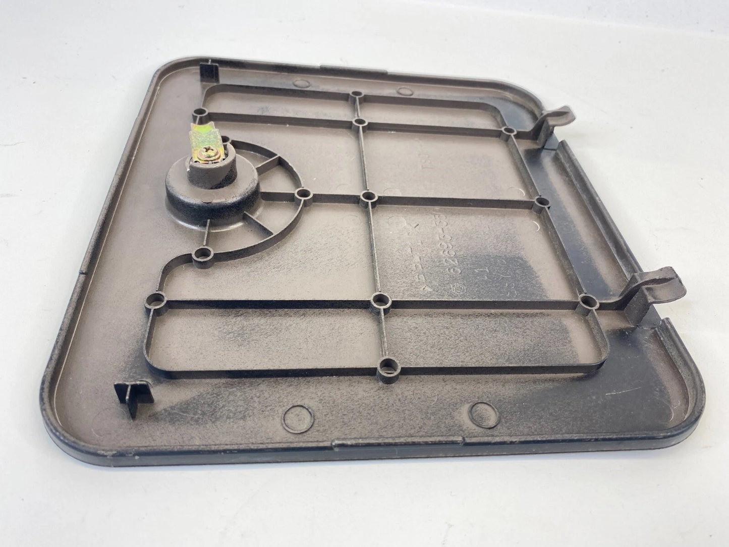 1996-2002 TOYOTA 4RUNNER REAR CARGO COMPARTMENT DOOR ACCESS PANEL 62693-35010