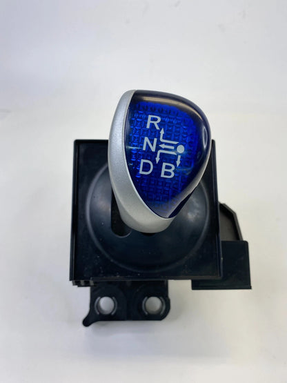 2010-2015 TOYOTA PRIUS AUTOMATIC GEAR SHIFTER SELECTOR CENTER CONSOLE OEM 75C583