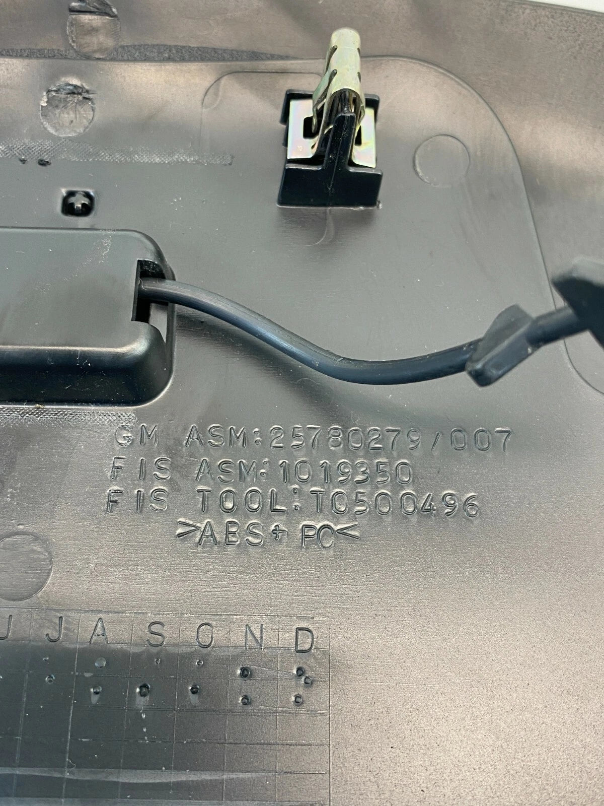 10-17 CHEVROLET EQUINOX FRONT DASHBOARD UPPER SPEEDOMETER TRIM COVER 25780279