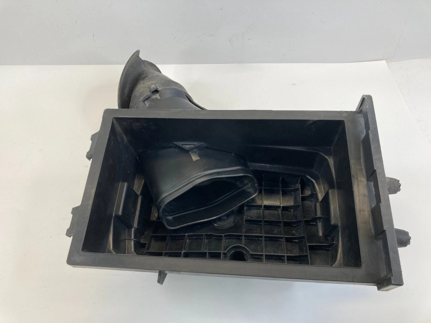 2006-2010 FORD EXPLORER 4.0L V6 AIR CLEANER INTAKE BOX LOWER HOUSING OEM