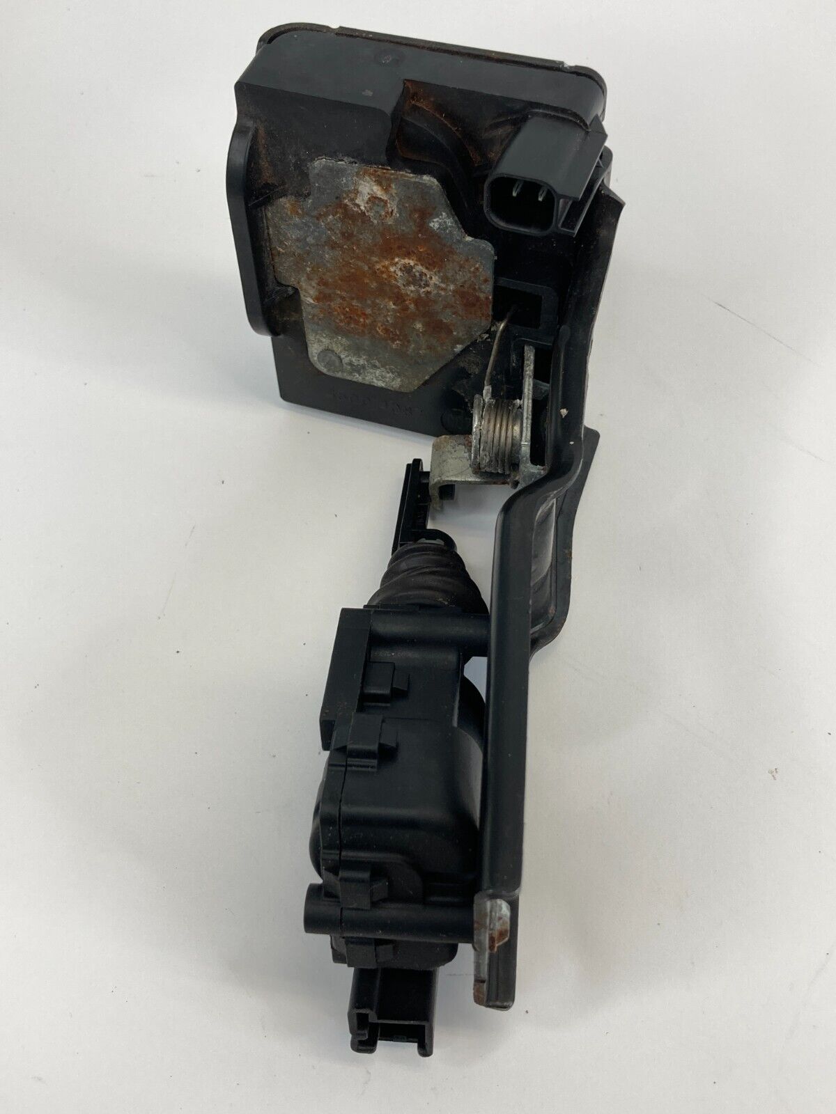 08-12 Ford Escape Rear Trunk Lock Latch Actuator Release 8L84-7843102-AG OEM