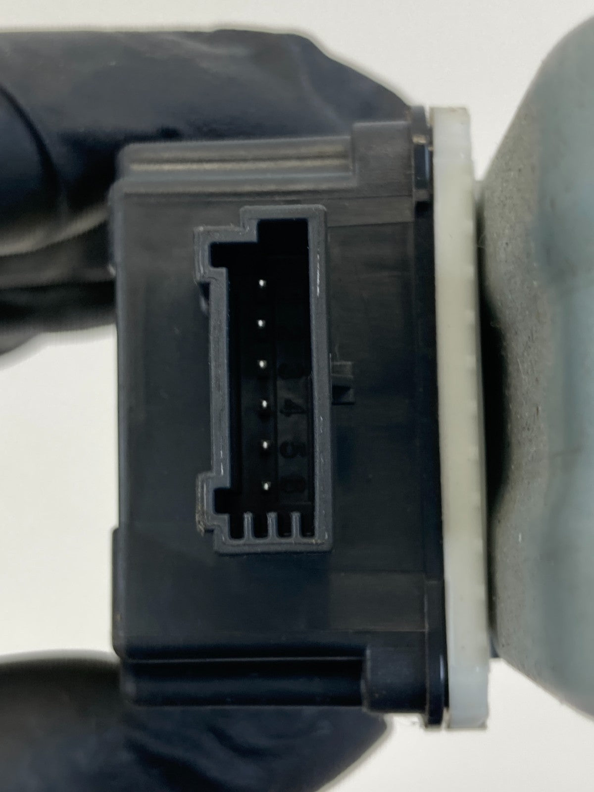 2013-2016 Hyundai Santa Fe Tire Pressure Control Module TPMS 95800-4Z000 OEM