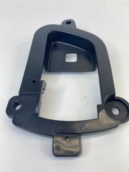 2007 2008 MITSUBISHI OUTLANDER REAR LEFT INNER DOOR HANDLE BEZEL 3H45X SPC01649