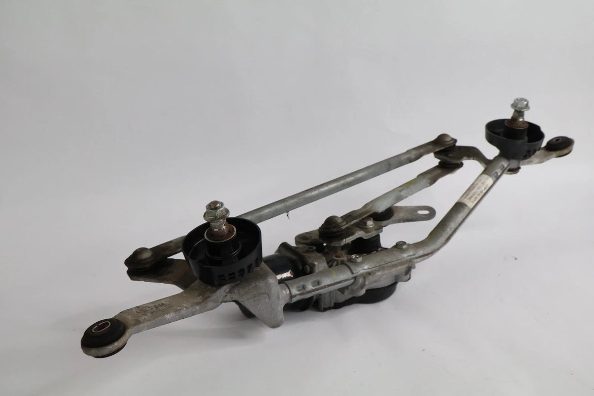 2013-2019 NISSAN SENTRA FRONT WINDSHIELD WIPER MOTOR LINKAGE BRACKET 28800-3SG1A