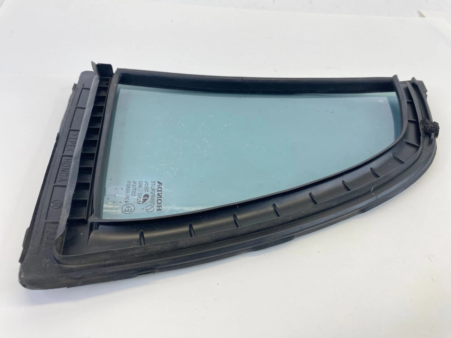 2004-2008 ACURA TL REAR RIGHT PASSENGER SIDE DOOR QUARTER WINDOW GLASS OEM