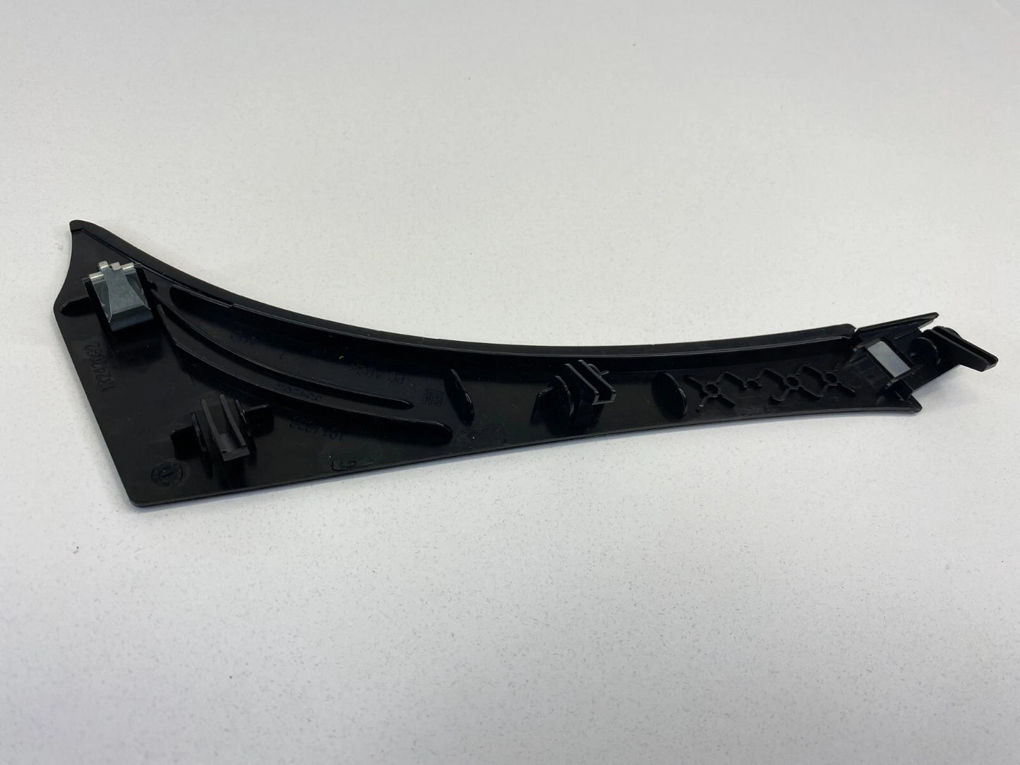 2011-2013 BUICK REGAL FRONT LEFT DRIVER SIDE INSTRUMENT PANEL MOLDING 13242092